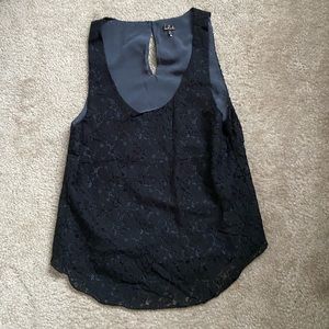 Aritzia Talula tank top in size s